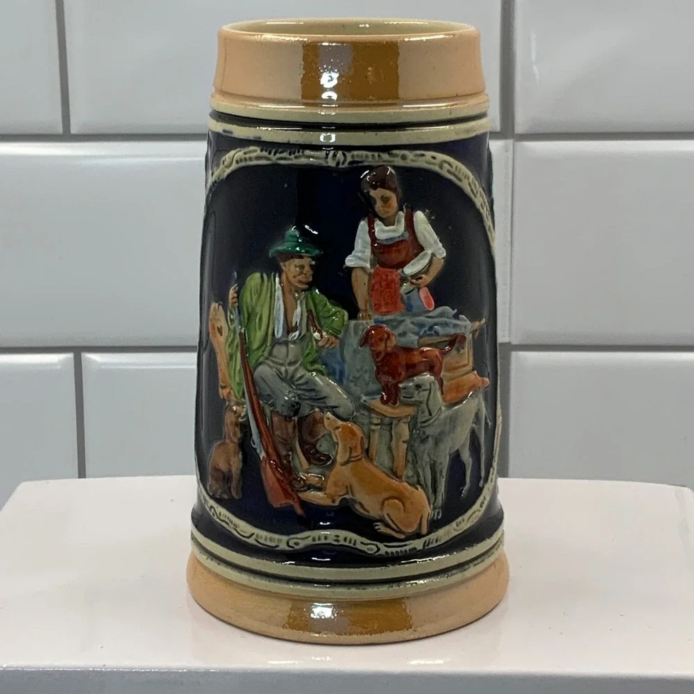 Vintage‎ Western Germany Beer Stein Hunter Scene Ceramic Mug Cobalt Blue Relief